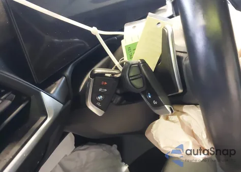 2023 BMW 3 Series M340I xDrive z USA, uszkodzony, nr VIN 3MW49FF07P8D52751